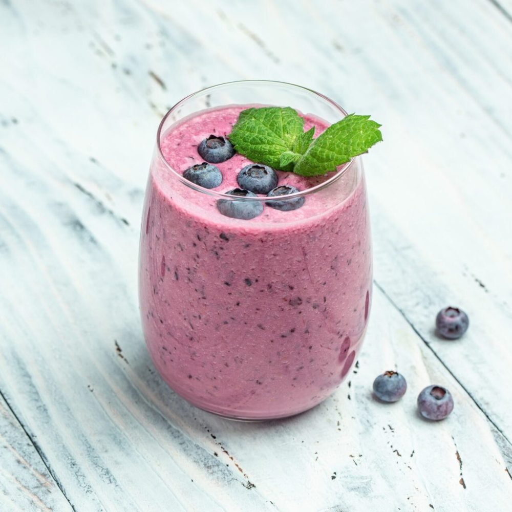 Blueberry,Smoothie,In,Glass,On,A,Light,Background.,Delicious,Balanced