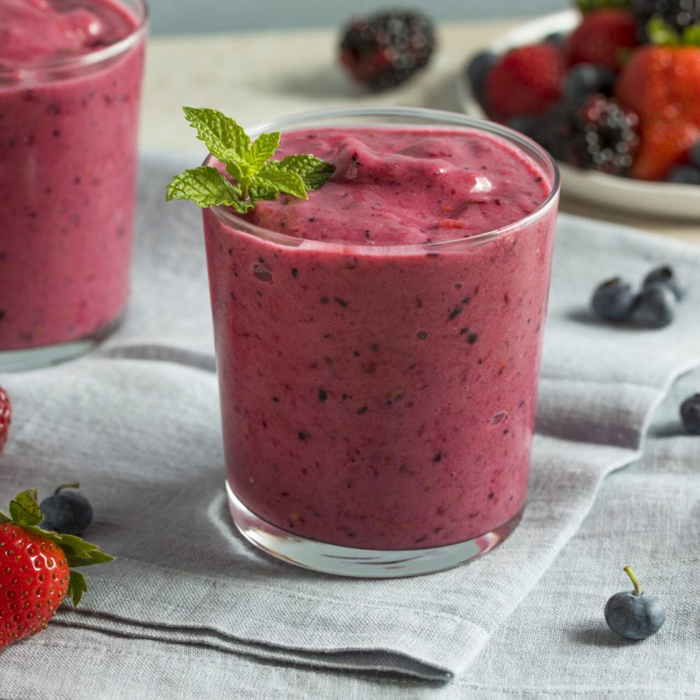 Sweet,Homemade,Healthy,Berry,Smoothie,With,Blueberries,Blackberries,And,Strawberries